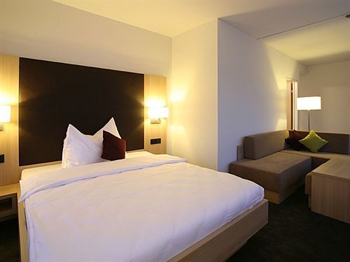 Hotel Hoeri Inn Екстер'єр фото